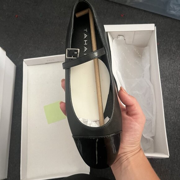 Tahari NEW Size 7 Loft Mary Jane Patent Toe Black Round Flat Shoes - Picture 3 of 6